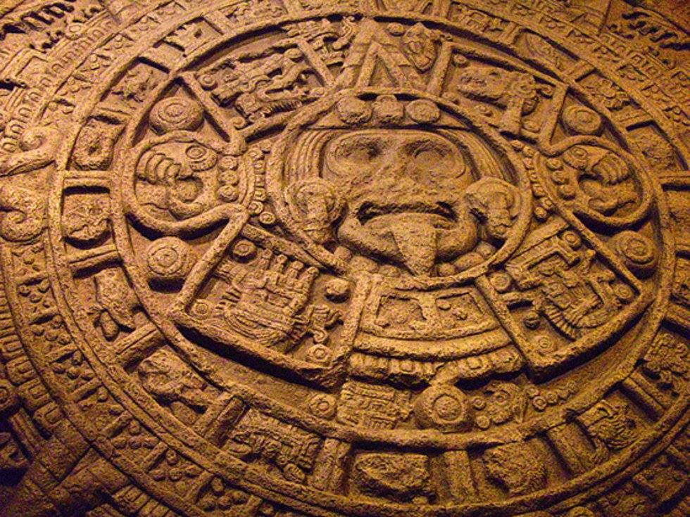 El Calendario Azteca, labrado en piedra, símbolo mexicano
